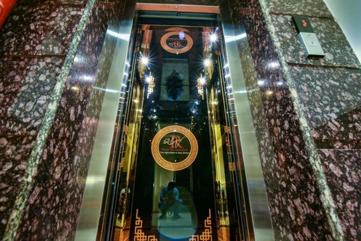Hotel Rv Golden 阿姆利则 外观 照片